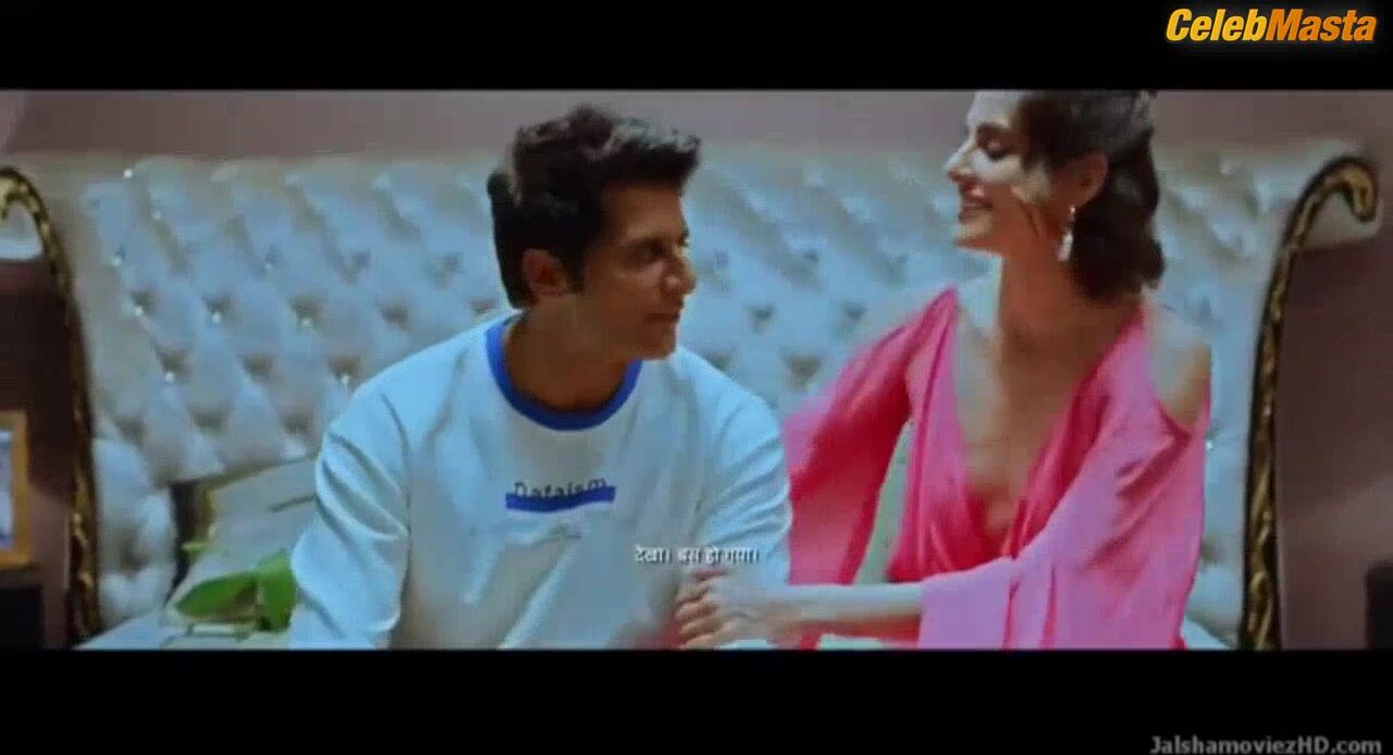 Mandana Karimi ’s Hot Scene In The Casino - Photo 2 of 5 photo 1