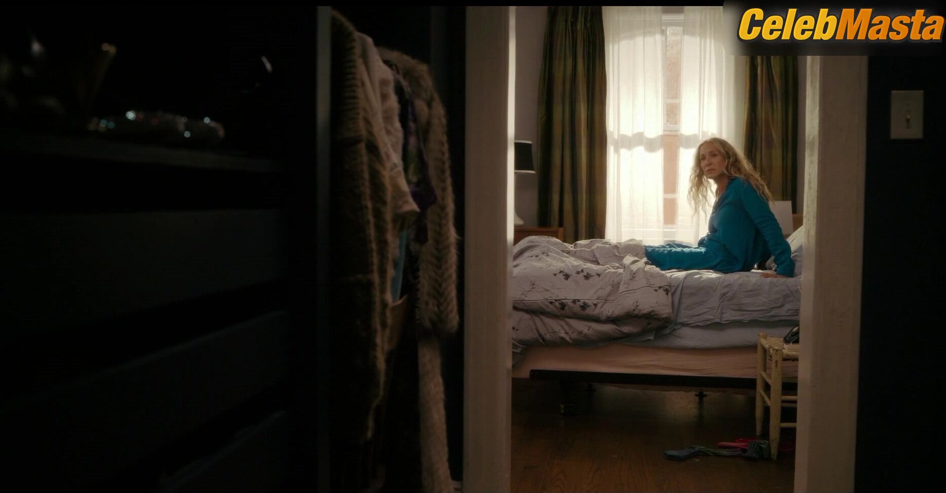 Cynthia Nixon And Sara Ramirez Do A Lesbian Scene In And - Photo 1 of 5 photo 2