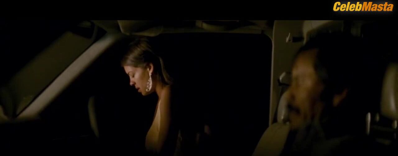 Stephanie Sigman ’s Booty, Boobs Scene In Miss Bala - Photo 2 of 5 photo 4