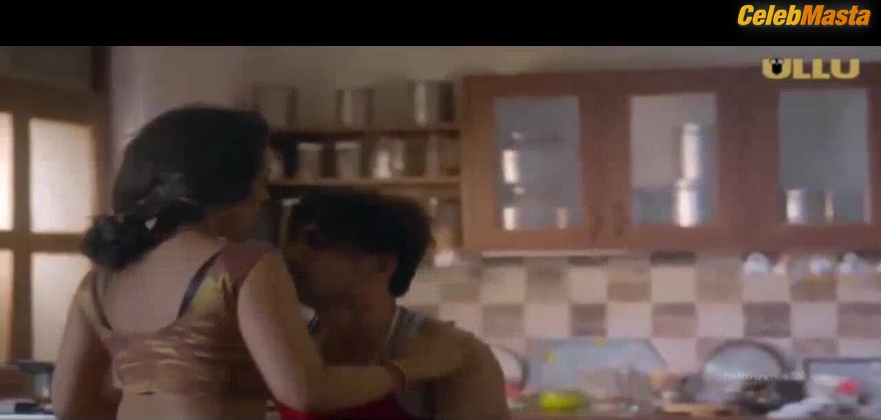 Noor Malabika Reveals Boobs In Bikini Scene, Palang Tod - Photo 1 of 5 photo 4
