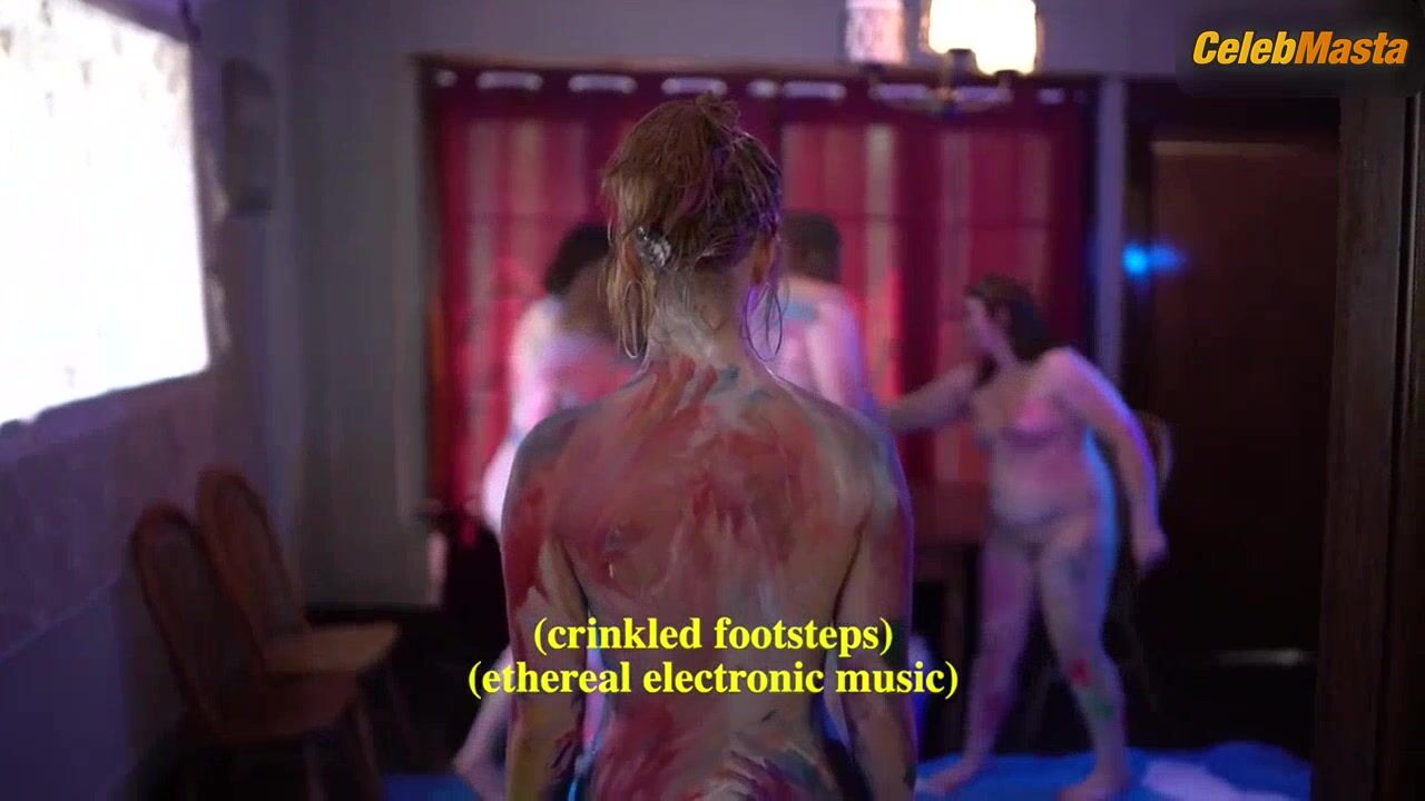 Lindsey Normington ’s Lesbian, Booty Scene In Sandbagger - Photo 3 of 5 photo 1