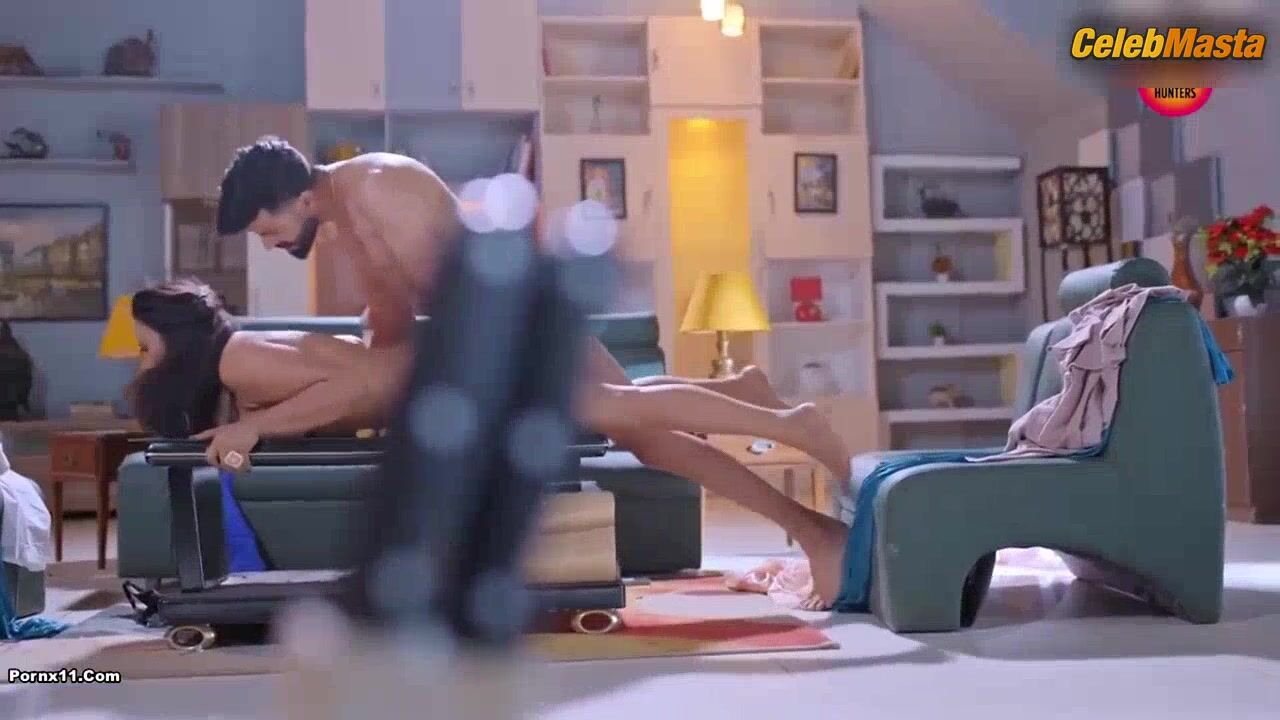Kamalika Chanda Butt Boobs Scene In Ranjish - Photo 2 of 5 photo 4