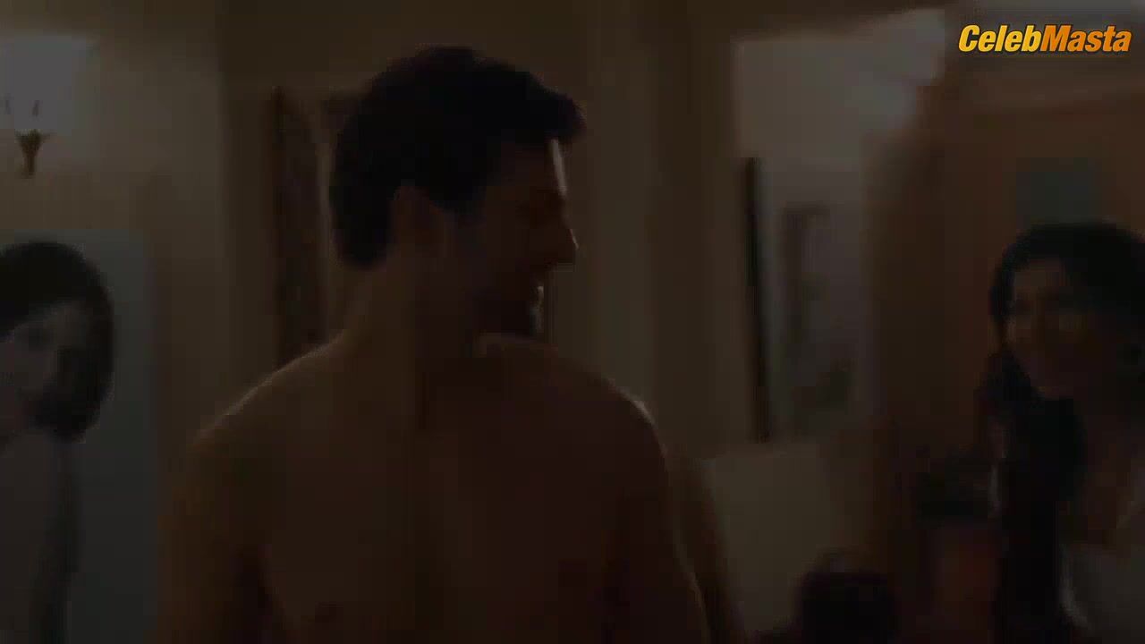 Maahi Khan Bares Butt, Boobs Scene In Khoon Bhari Maang - Photo 1 of 5