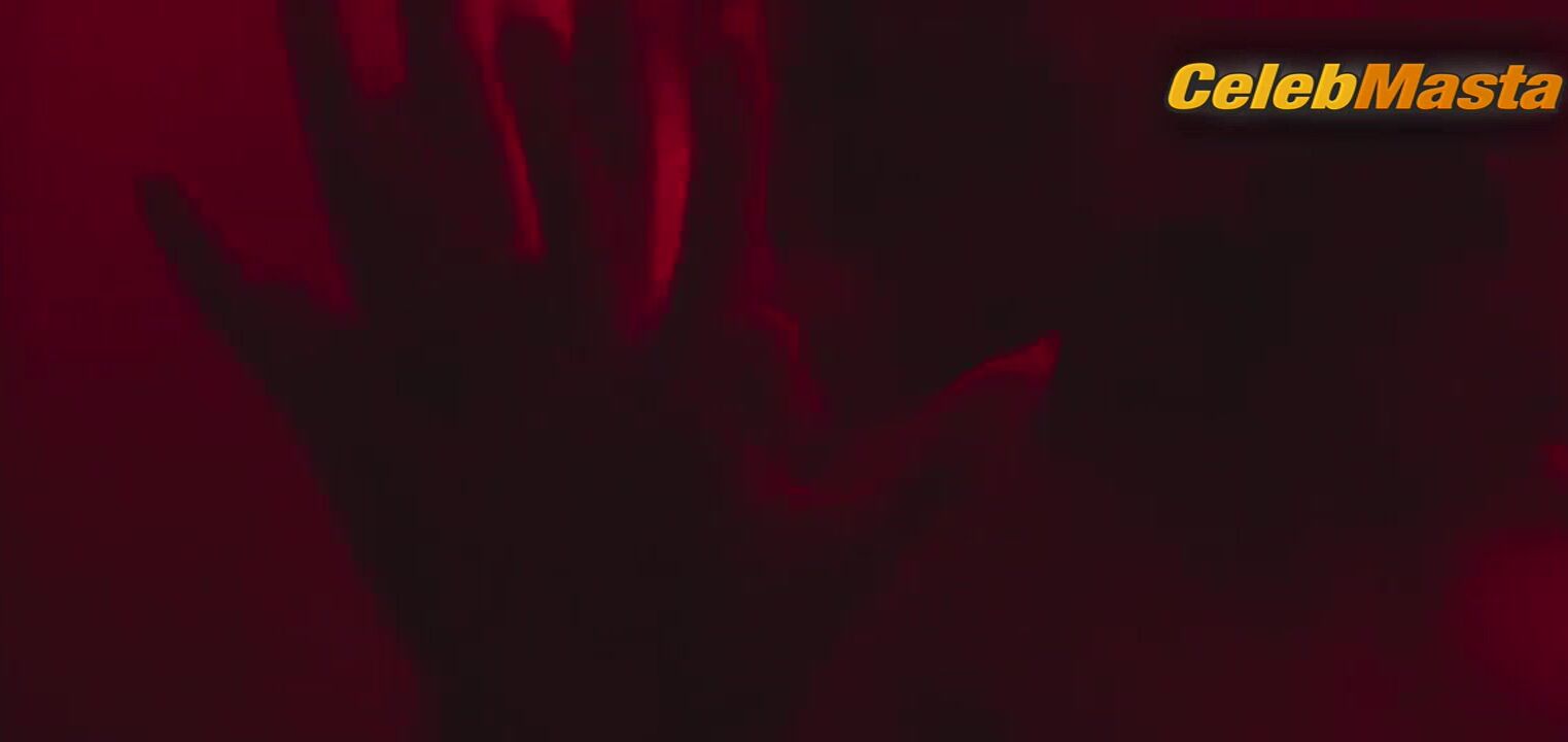 Donna Munshi And Navina Bole Flaunt Hot Scene In Ek - Photo 1 of 5 photo 5