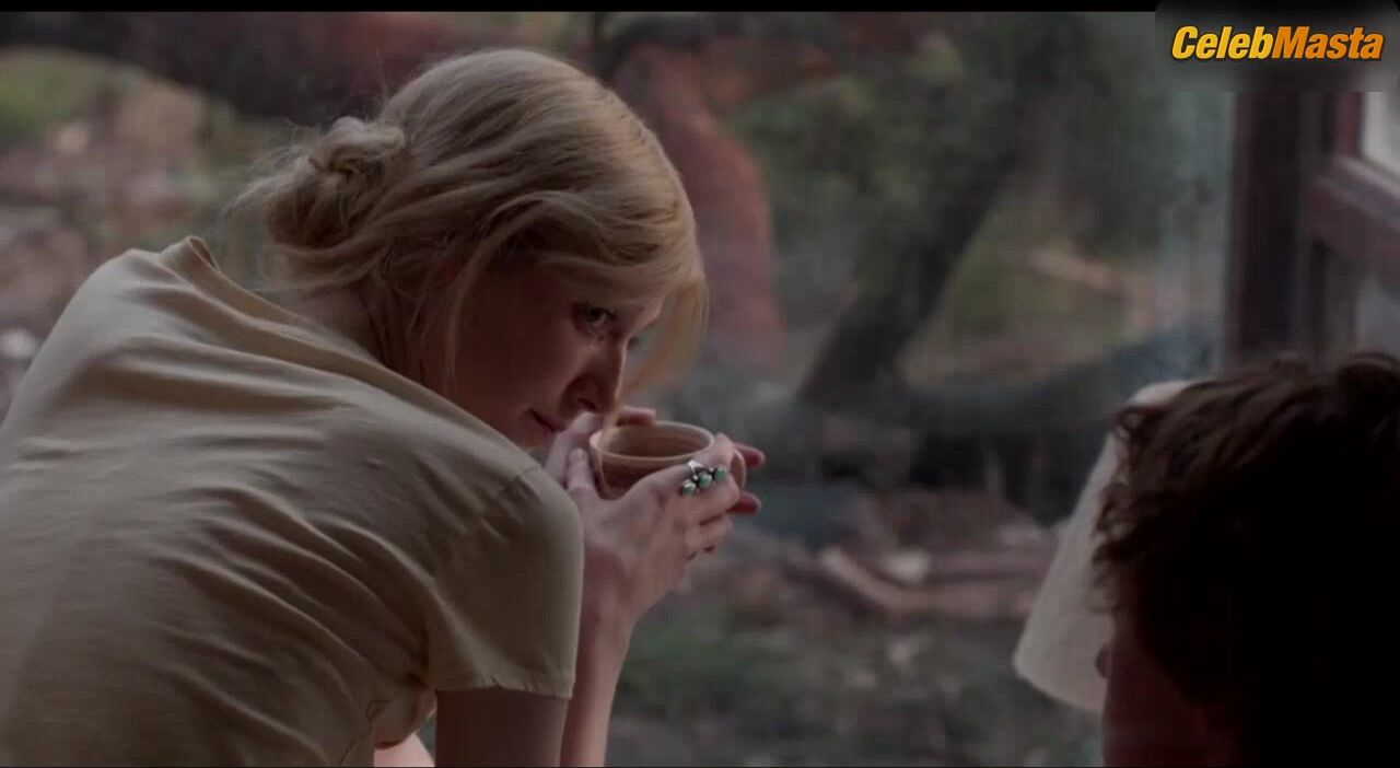 Elizabeth Debicki Steamy Scene In Breath - Photo 3 of 5 photo 4