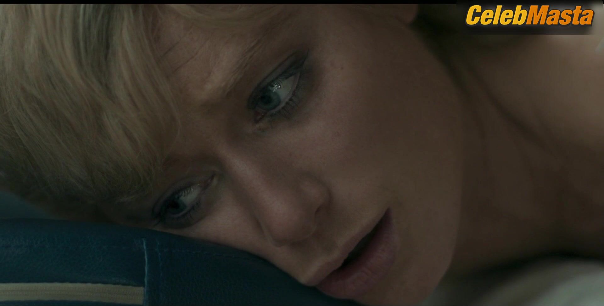 Elizabeth Debicki ’s Hot Scene In The Crown - Photo 2 of 5 photo 1