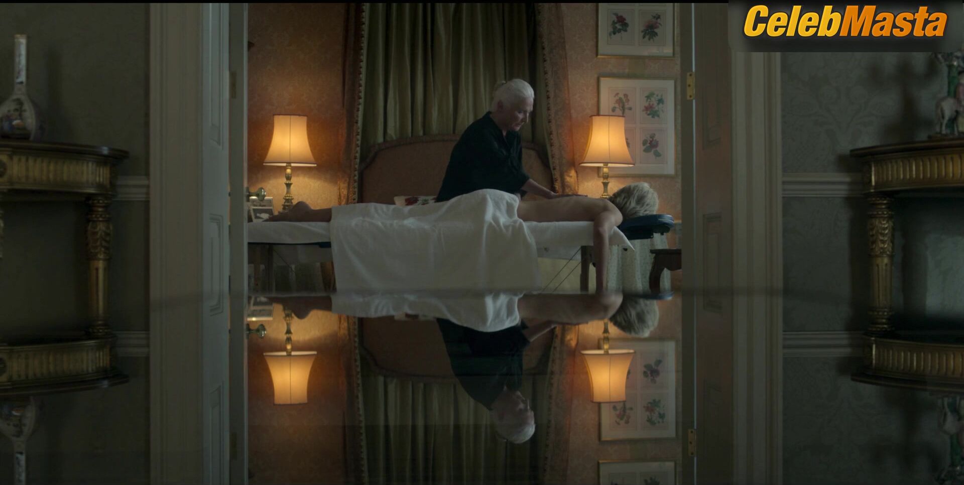 Elizabeth Debicki ’s Hot Scene In The Crown - Photo 2 of 5