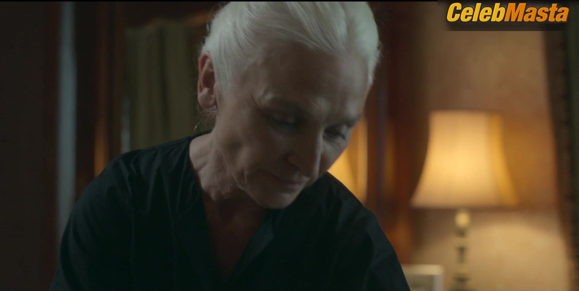 Elizabeth Debicki ’s Hot Scene In The Crown - Photo 2 of 5 photo 4