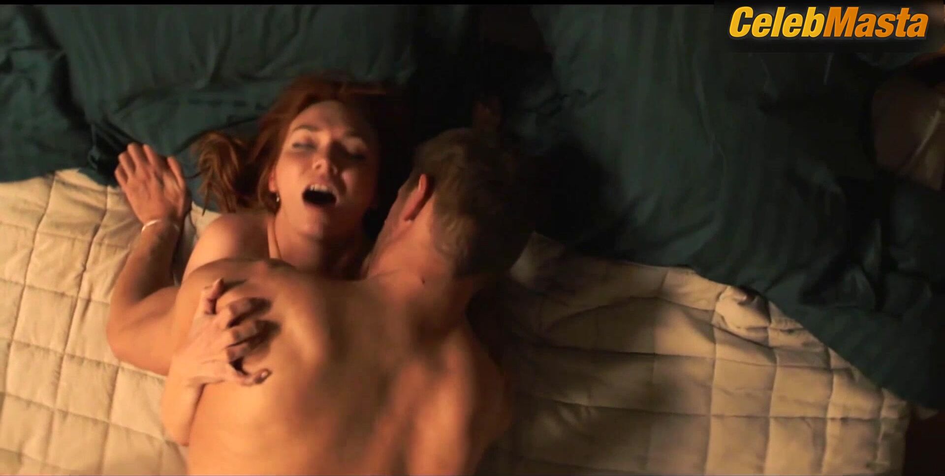 Eleanor Tomlinson ’s Underwear Scene In The Couple Next - Photo 2 of 5 photo 5