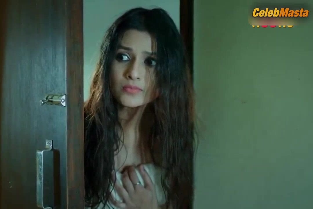Rajsi Verma ’s Ass, Boobs Scene In Gulab Jamun - Photo 2 of 5 photo 5