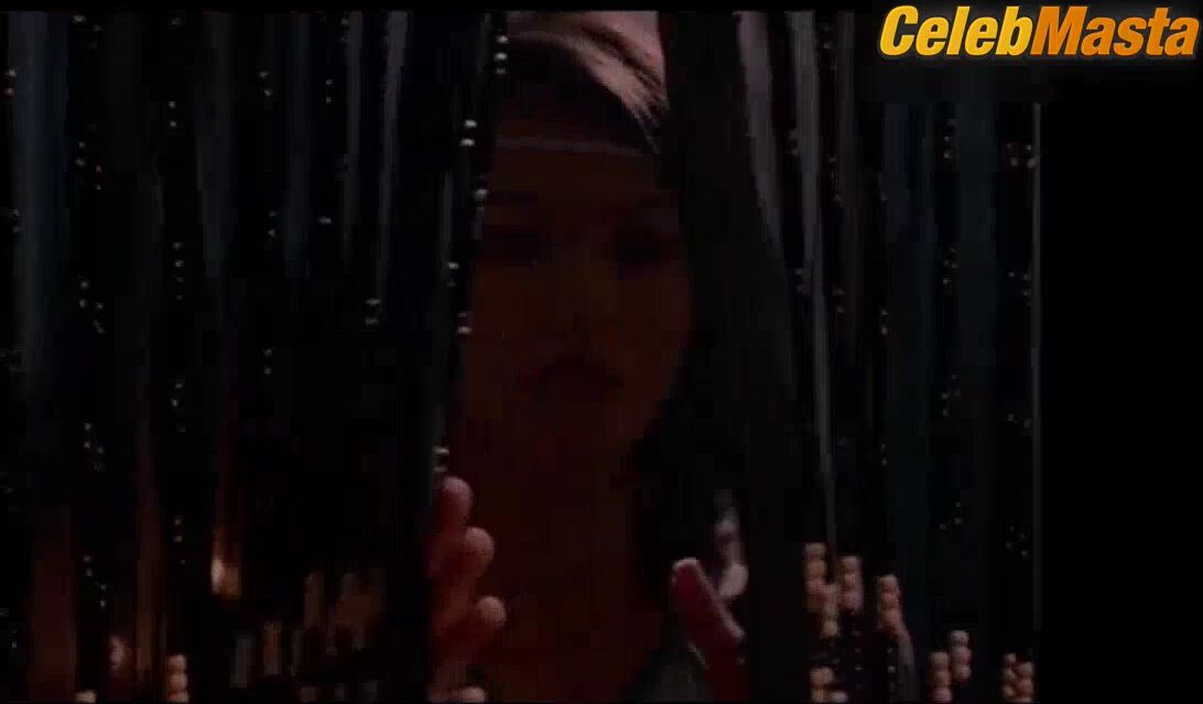 Sung Hi Lee And Tahitia Hicks Tits Scene From Mortal - Photo 2 of 5