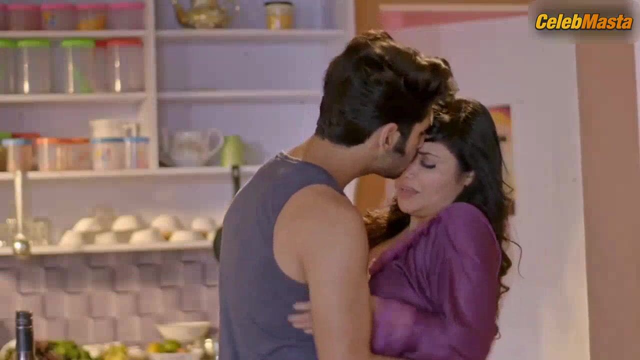 Rajsi Verma Flaunts Tits Scene In Charmsukh - Photo 1 of 5
