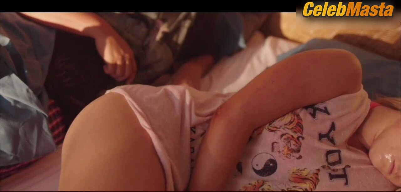 Emily Atack ’s Swimsuit Scene In Zombie Spring - Photo 4 of 5 photo 5