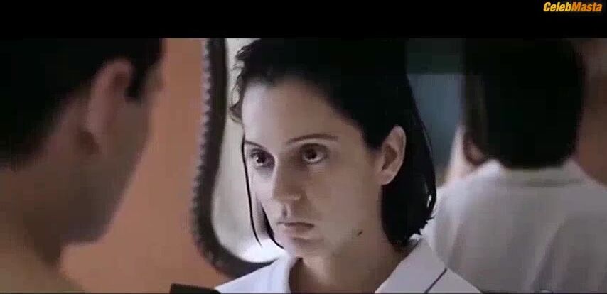Kangana Ranaut Sexy Scene From Rangoon - Photo 4 of 5 photo 5