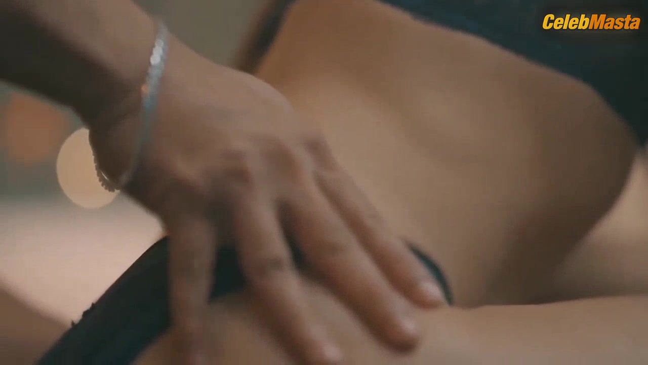 Palak Singh ’s Hot Scene In Matki Part 2 - Photo 2 of 5 photo 4
