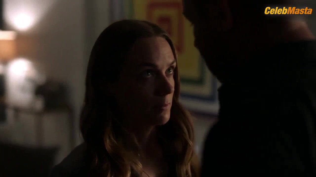 Kerry Condon ’s Ass, Tits Scene From Ray Donovan - Photo 1 of 5