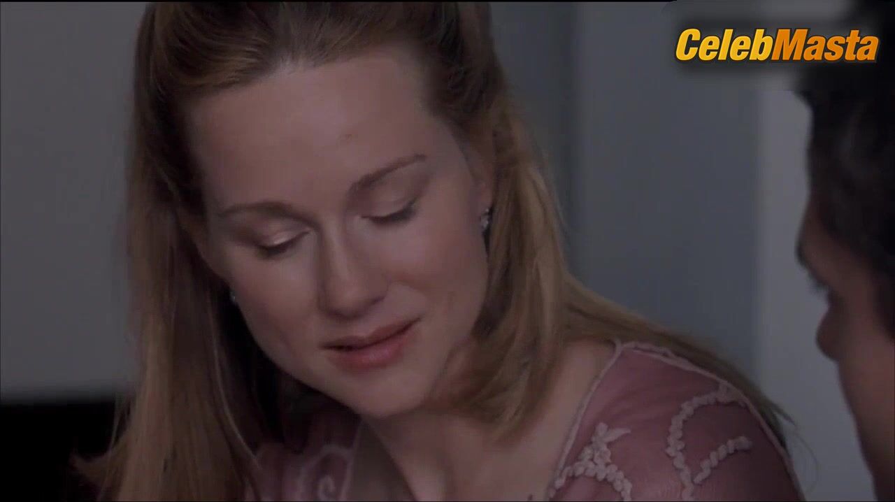 Laura Linney ’s Tits Scene From P.s. - Photo 2 of 5 photo 1