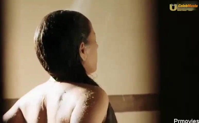 Noor Malabika ’s Sexy Scene In Palang Tod (siskiyaan) - Photo 1 of 5 photo 5