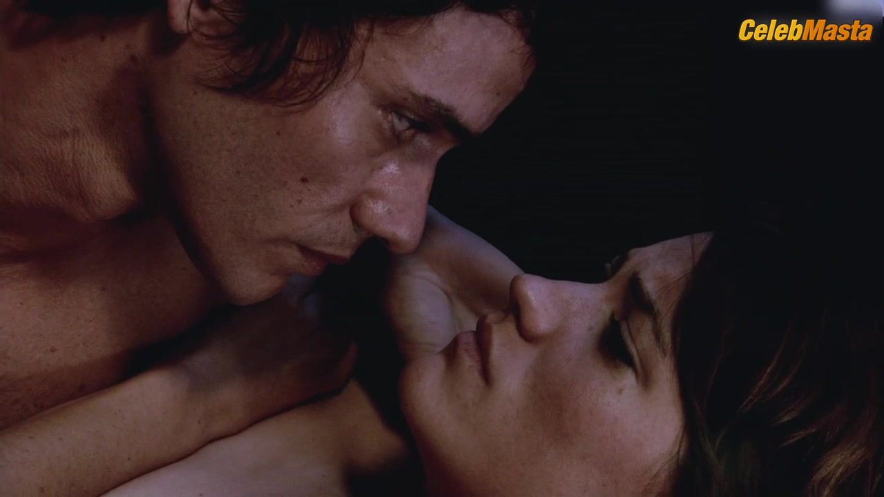 Jennifer Carpenter ’s Tits Scene In Dexter - Photo 2 of 5 photo 4
