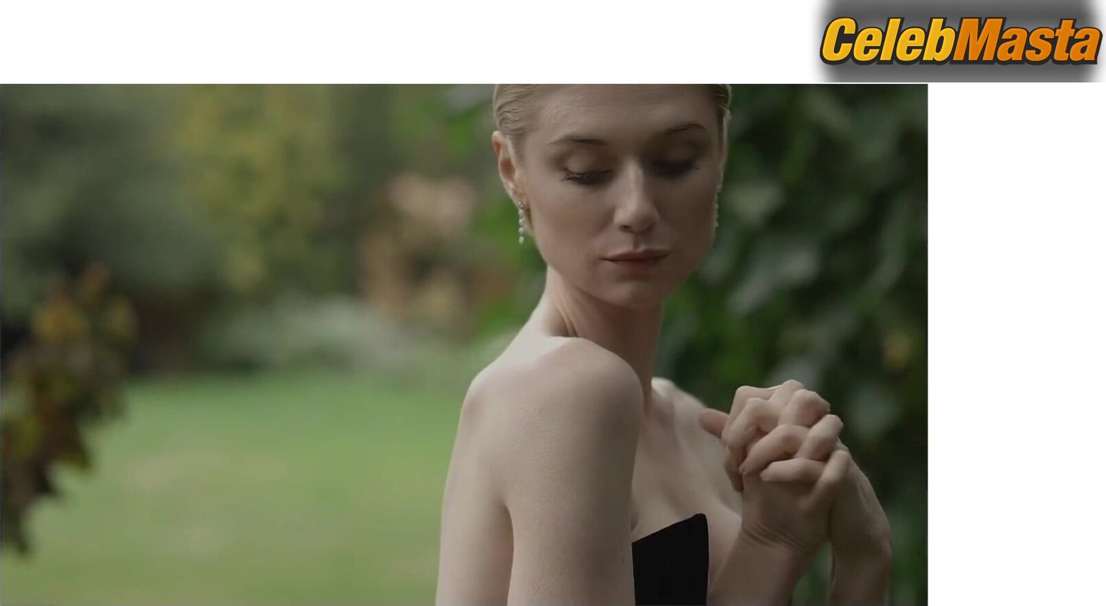 Elizabeth Debicki Sexy Scene From Talks Female Empowerment - Photo 1 of 5