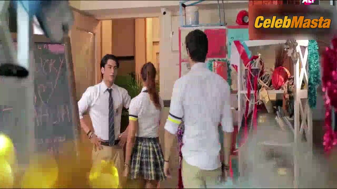 Nibedita Pal Palak Singh And Show Sexy Scene In Class Of - Photo 1 of 5 photo 5
