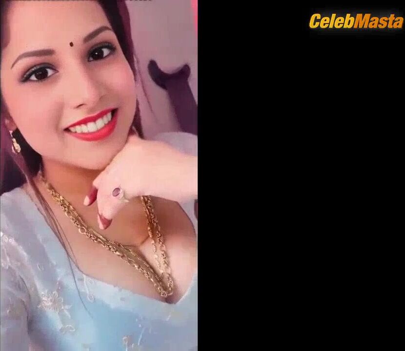 Sana Khan Tits Scene From Mms - Photo 2 of 5 photo 4