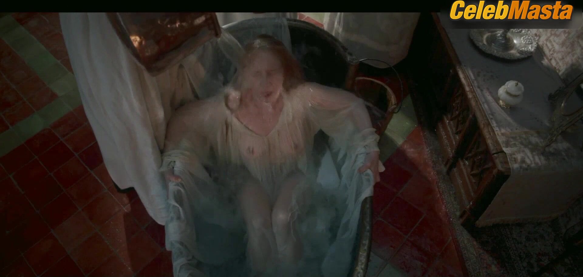 Ludivine Sagnier ’s Breasts Scene In The Serpent Queen - Photo 1 of 5 photo 5