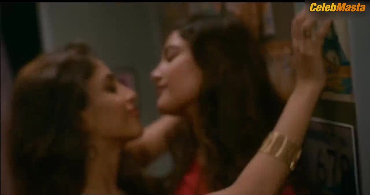 Anuja Joshi And Priya Banerjee Lesbian, Underwear Scene - Photo 2 of 5