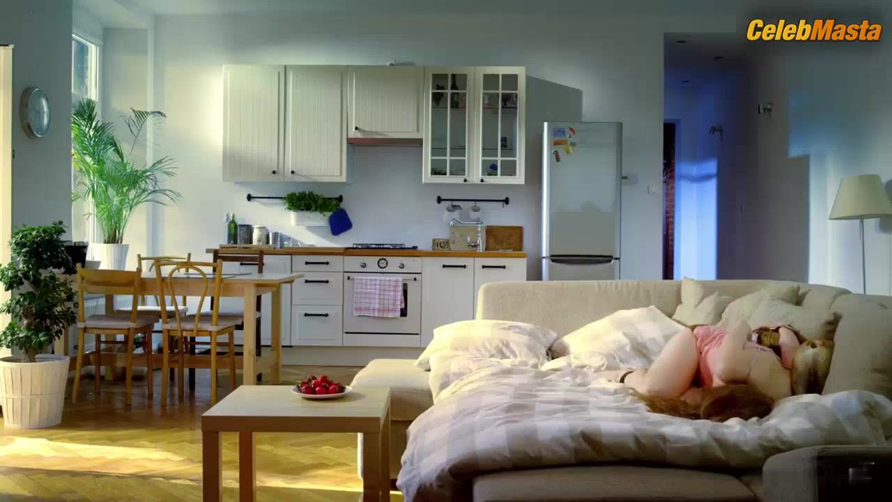 Paulina Galazka ’s Underwear Scene From Tenderness - Photo 4 of 5 photo 2