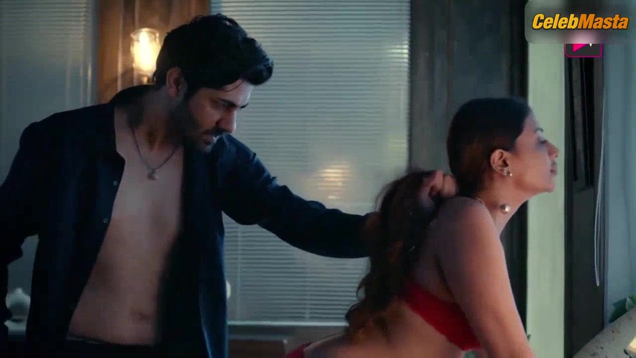 Navina Bole Riya Sen, And Nikita Ghag’s Lesbian - Photo 2 of 5