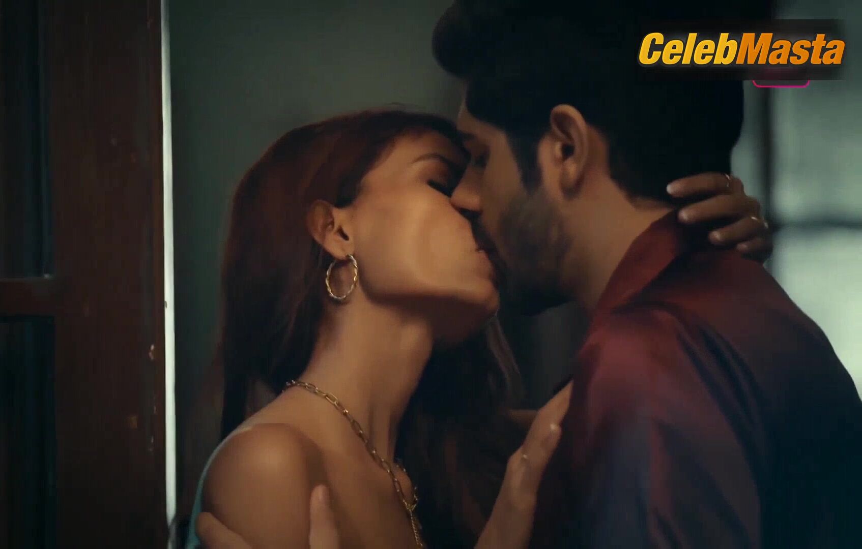 Navina Bole Riya Sen, Nikita Ghag And ’s Butt And - Photo 2 of 5