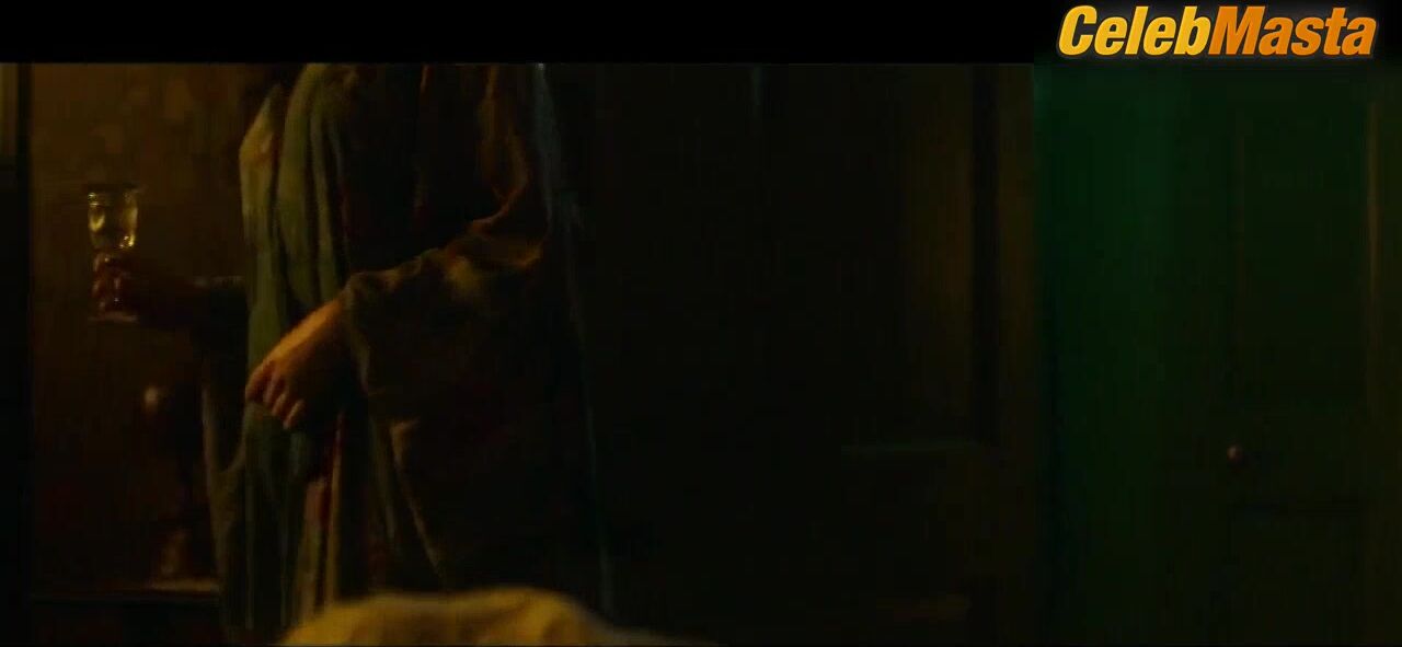 Maria Valverde Boobs, Bush Scene In The Limehouse Golem - Photo 1 of 5