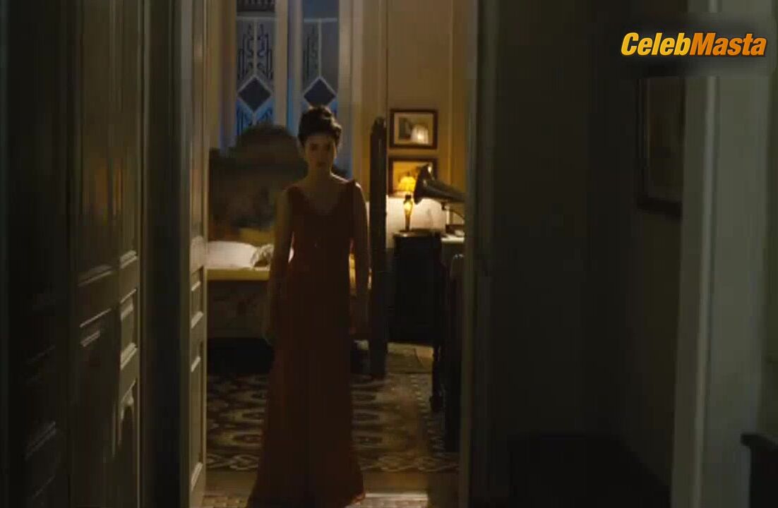 Maria Valverde Bares Underwear In Scene From La Mujer Del - Photo 1 of 5