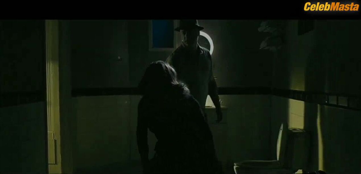 Lisa Ray Sexy Scene From Kill Kill Faster Faster - Photo 2 of 5 photo 1