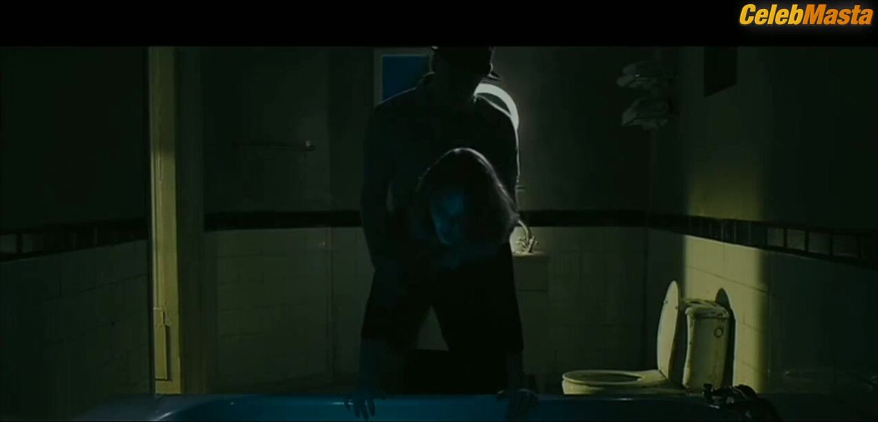 Lisa Ray Sexy Scene From Kill Kill Faster Faster - Photo 2 of 5 photo 4