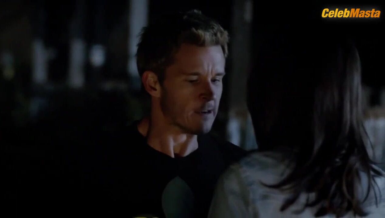 Karolina Wydra ’s Boobs Scene In True Blood - Photo 1 of 5 photo 2