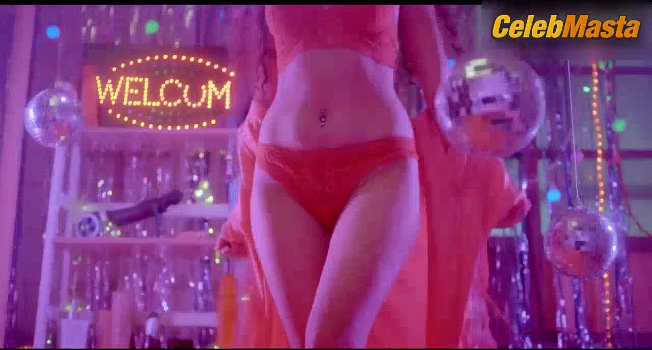 A.j. Raval ’s Booty, Boobs Scene In Crush Kong - Photo 1 of 5
