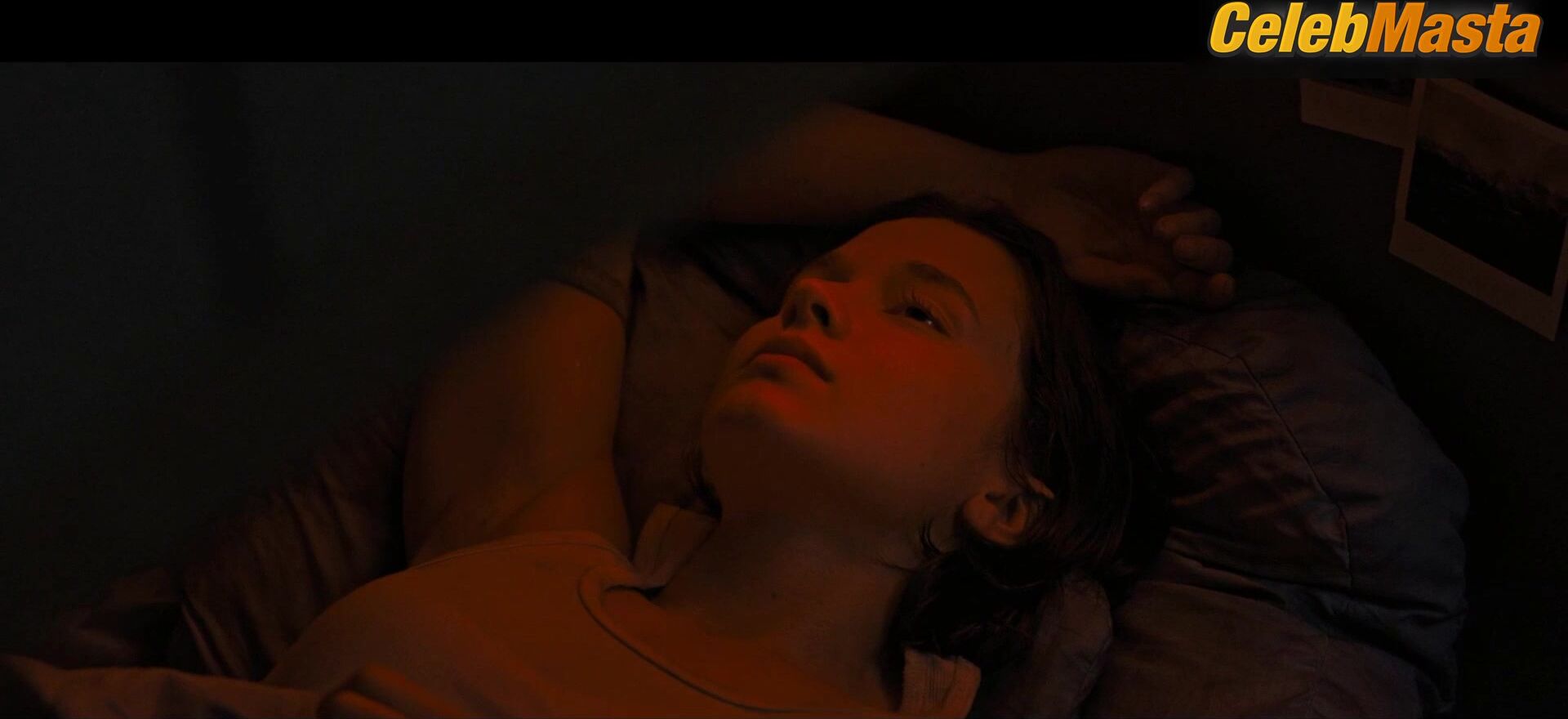 Cailee Spaeny ’s Sexy Scene In Alien Romulus - Photo 1 of 5