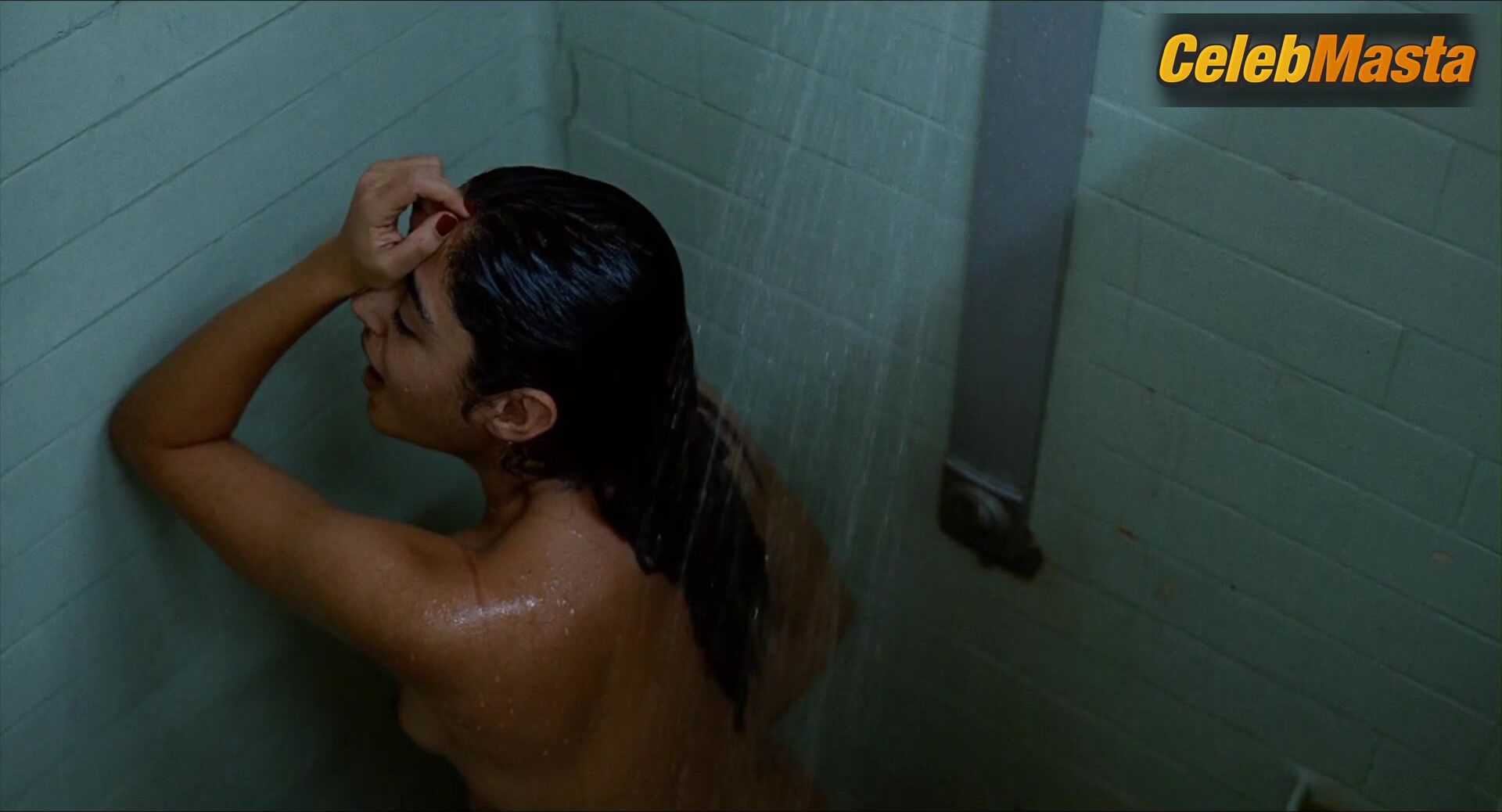 Golshifteh Farahani ’s Sexy Scene In Two Friends - Photo 2 of 5 photo 1