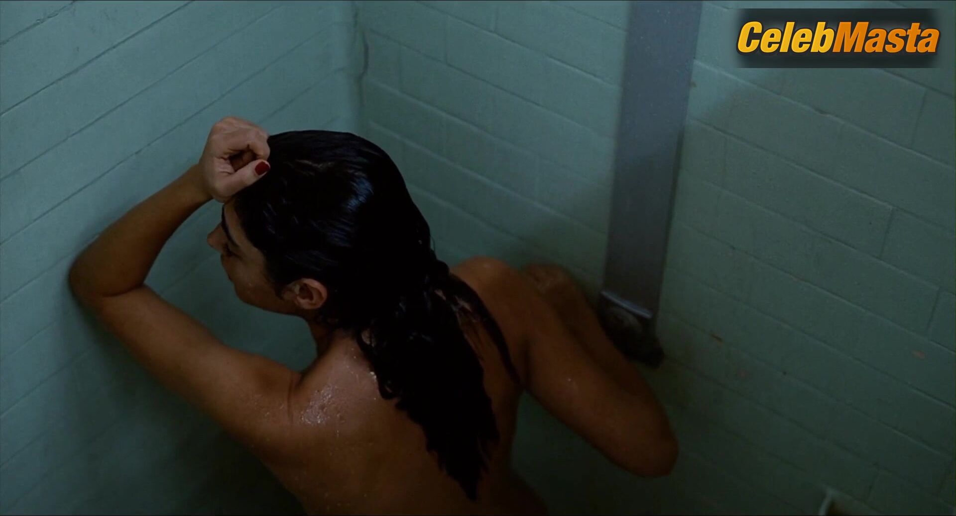 Golshifteh Farahani ’s Sexy Scene In Two Friends - Photo 2 of 5