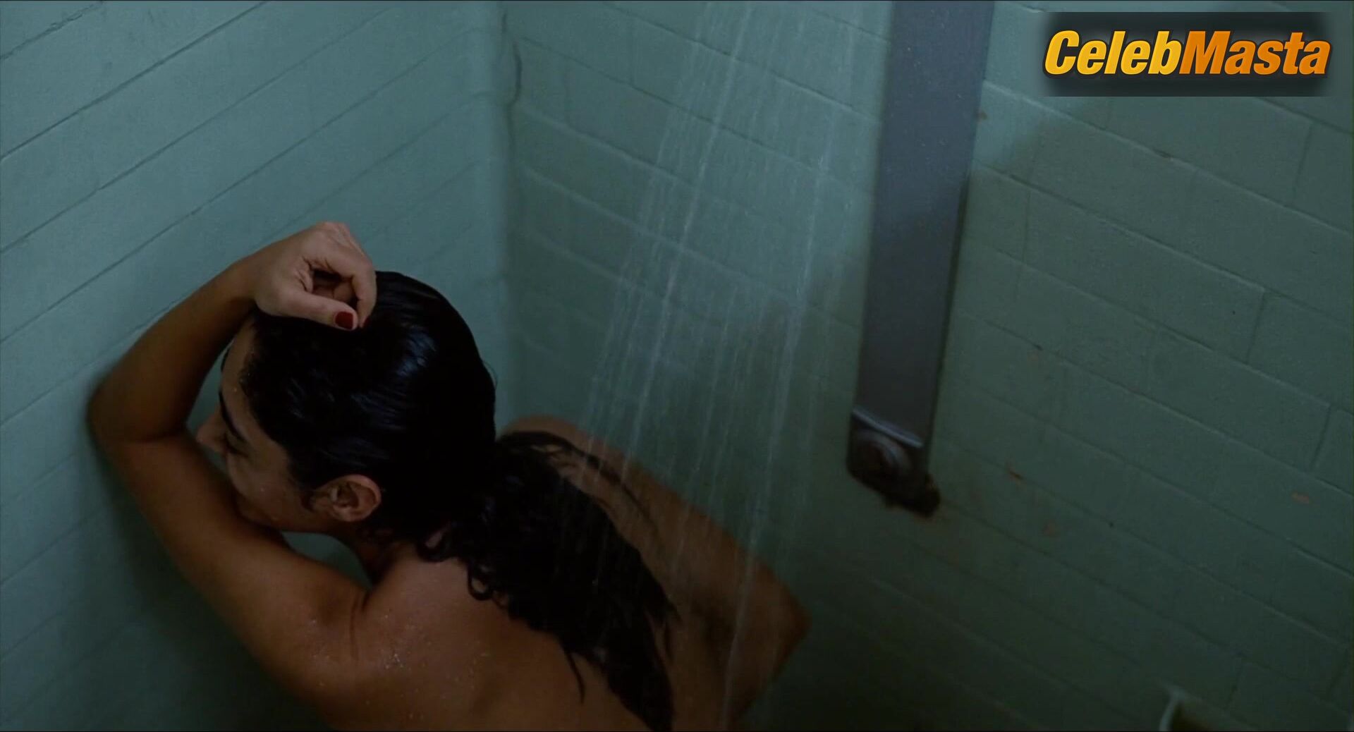 Golshifteh Farahani ’s Sexy Scene In Two Friends - Photo 2 of 5 photo 5