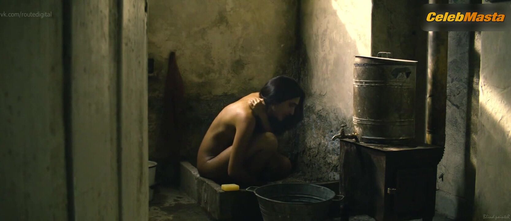 Golshifteh Farahani Booty, Boobs Scene In The Patience Stone - Photo 1 of 5 photo 2
