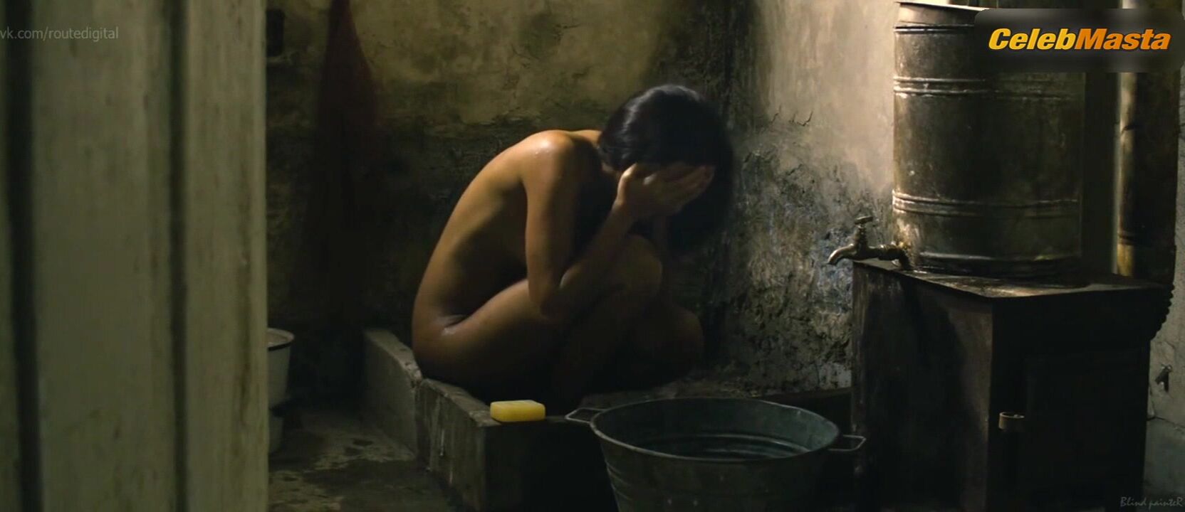 Golshifteh Farahani Booty, Boobs Scene In The Patience Stone - Photo 1 of 5 photo 4