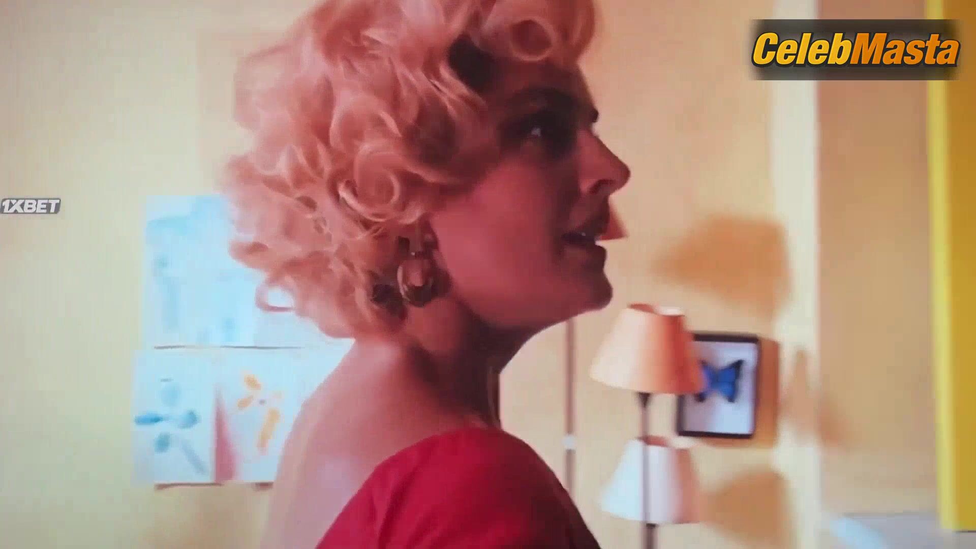 Noemie Merlant Souheila Yacoub And Show Boobs Scene In The - Photo 2 of 5 photo 1