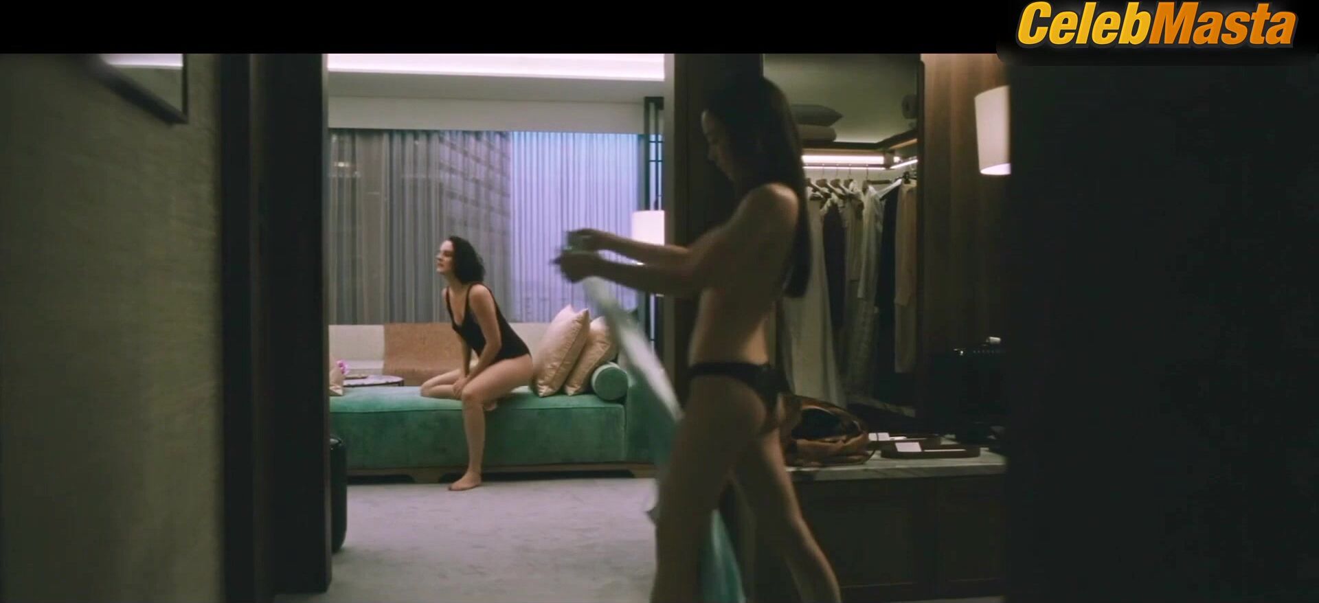 Chacha Huang Noemie Merlant And ’s Underwear, Tits - Photo 2 of 5 photo 5
