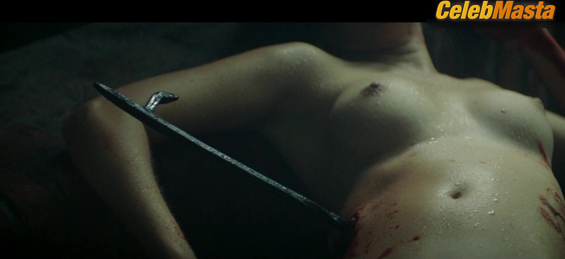 Noemie Merlant ’s Boobs Scene In Baby Ruby - Photo 1 of 5