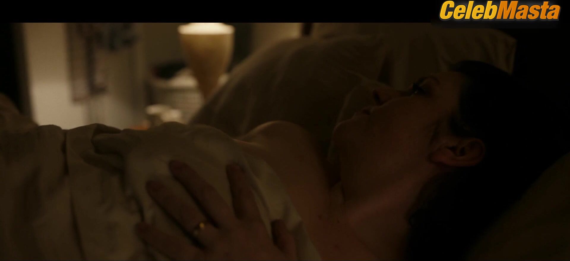 Melanie Lynskey ’s Sexy Scene From Yellowjackets - Photo 2 of 5 photo 4