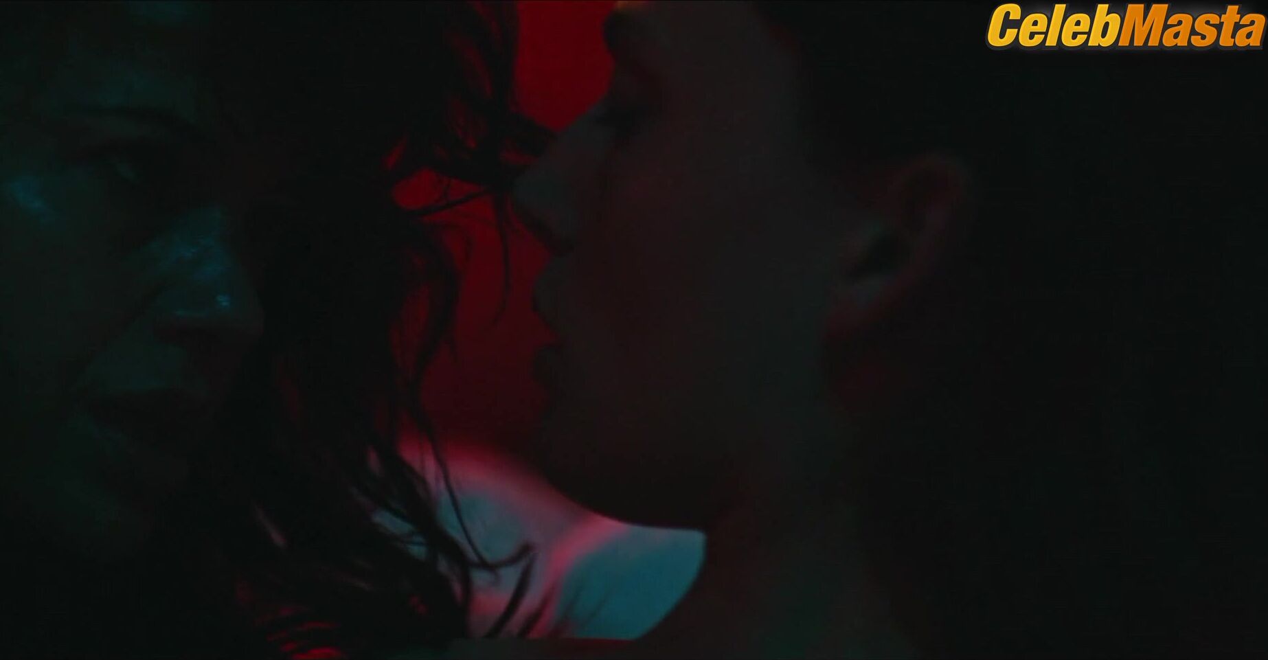 Carla Gugino And Gaite Jansen Show Tits In Lesbian Scene - Photo 2 of 5 photo 5