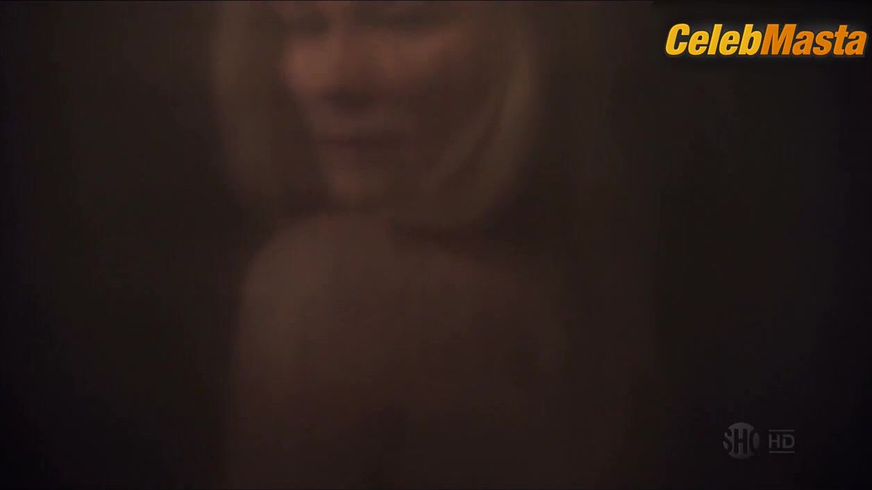 Laura Linney Boobs, Butt Scene In The Big C - Photo 2 of 5