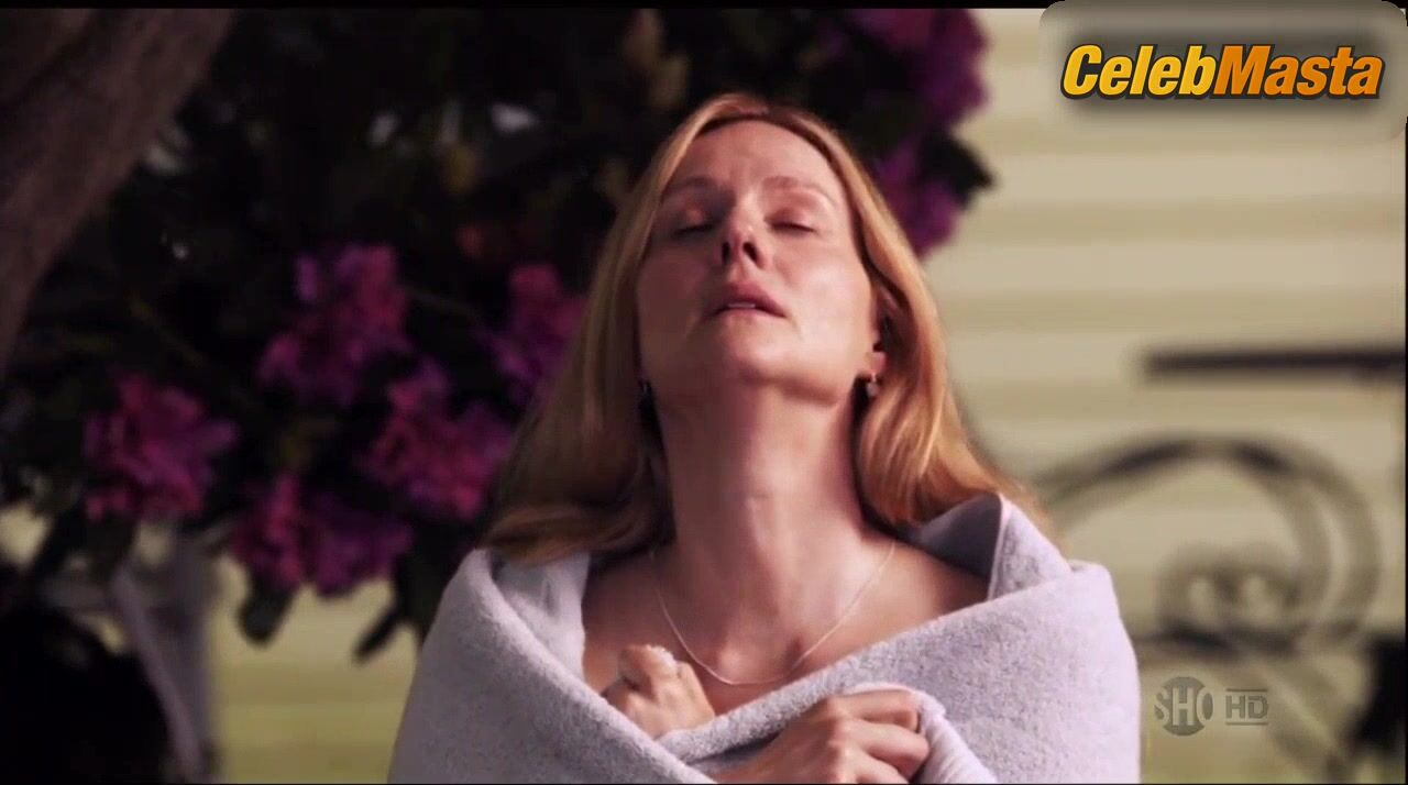 Laura Linney Boobs, Butt Scene In The Big C - Photo 2 of 5 photo 5